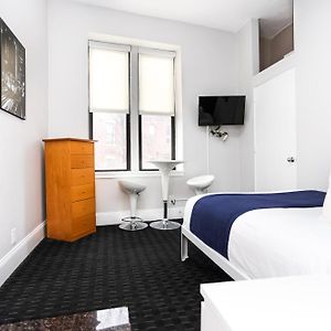 Stylish Downtown Studio In The Southend, C.Ave #24